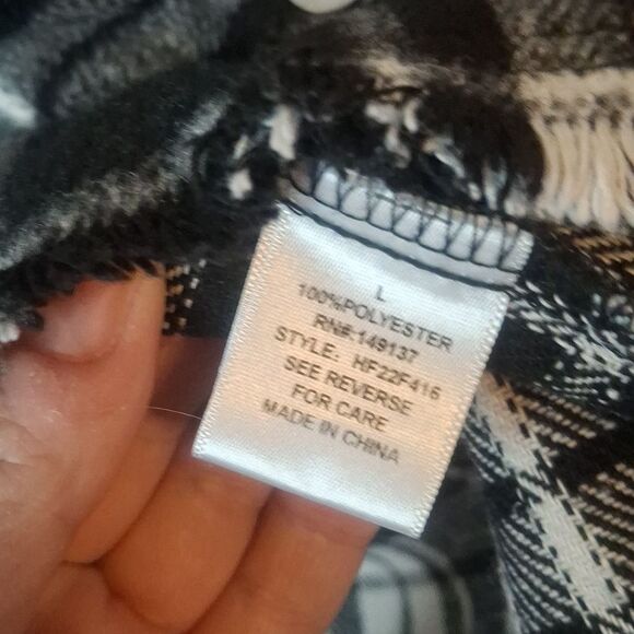 HYFVE Plaid Jacket size large - Picture 4 of 7